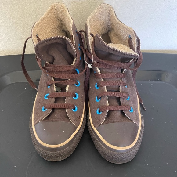 Men’s Winter Converse - Picture 1 of 5